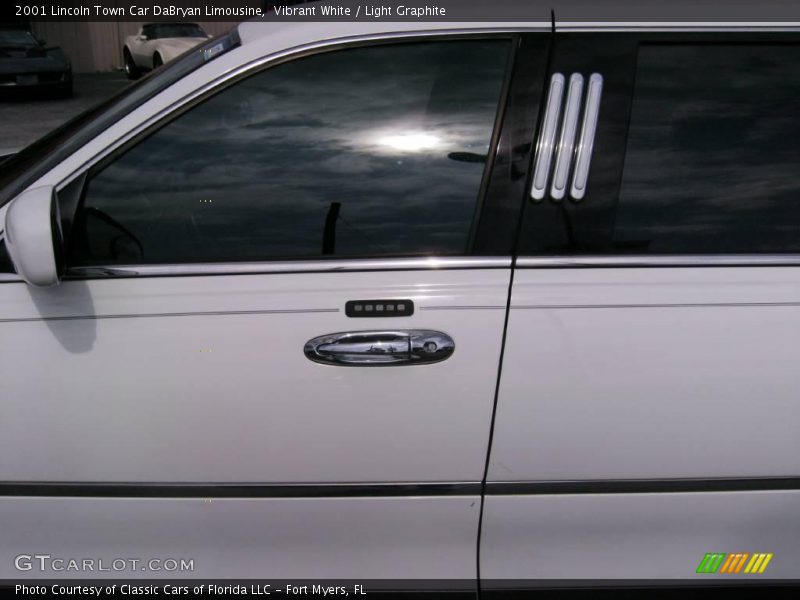 Vibrant White / Light Graphite 2001 Lincoln Town Car DaBryan Limousine