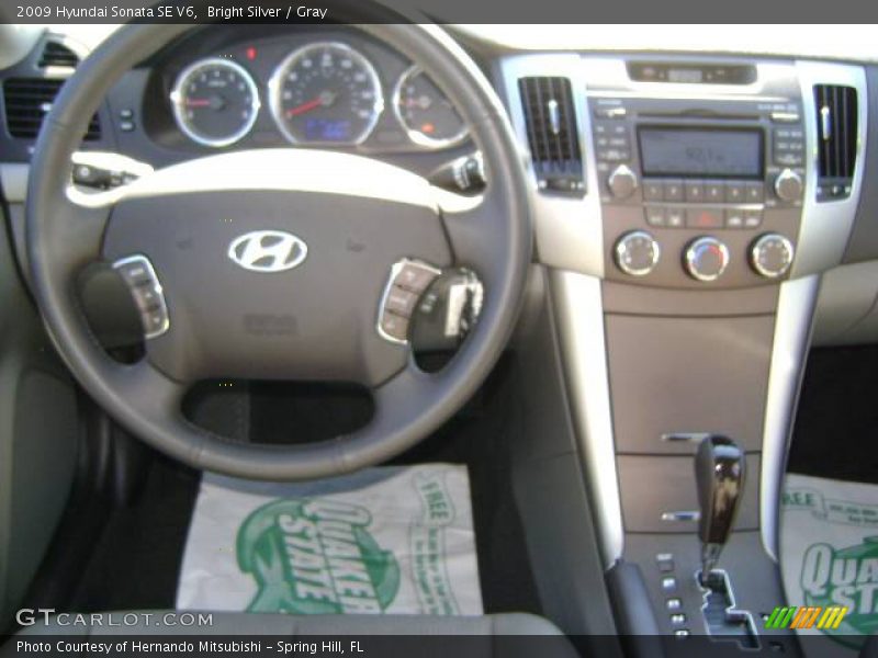 Bright Silver / Gray 2009 Hyundai Sonata SE V6