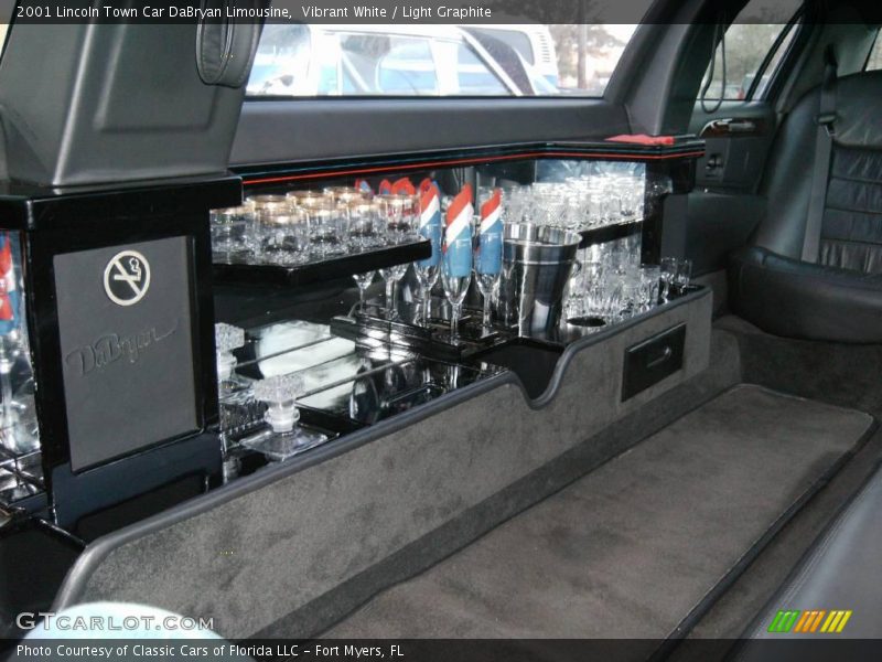 Vibrant White / Light Graphite 2001 Lincoln Town Car DaBryan Limousine