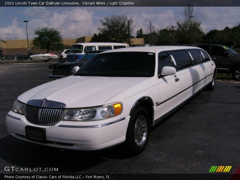 Vibrant White / Light Graphite 2001 Lincoln Town Car DaBryan Limousine