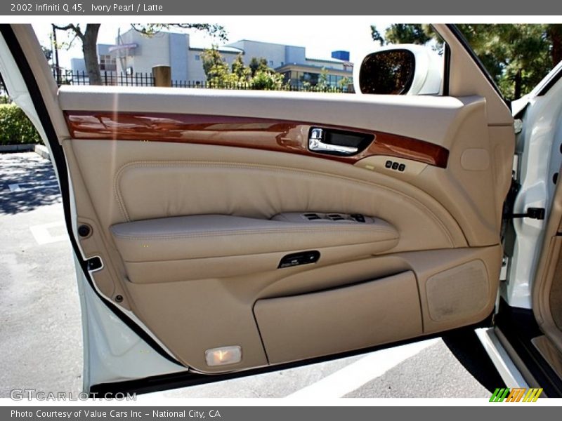 Ivory Pearl / Latte 2002 Infiniti Q 45