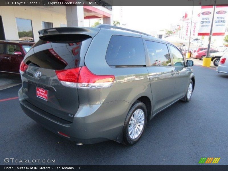 Cypress Green Pearl / Bisque 2011 Toyota Sienna XLE