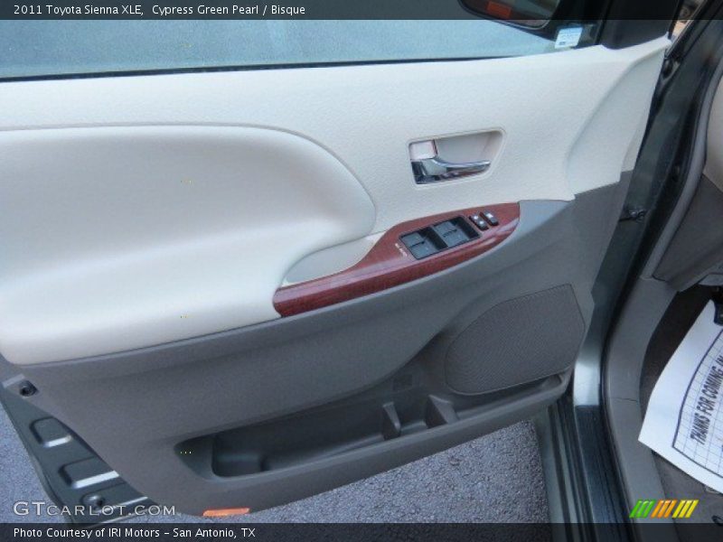 Cypress Green Pearl / Bisque 2011 Toyota Sienna XLE