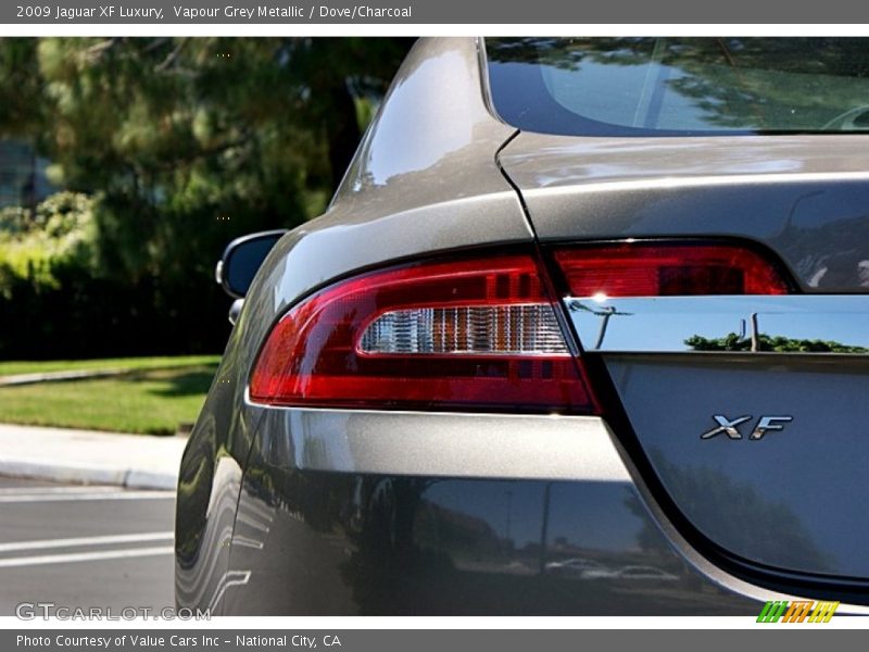Vapour Grey Metallic / Dove/Charcoal 2009 Jaguar XF Luxury