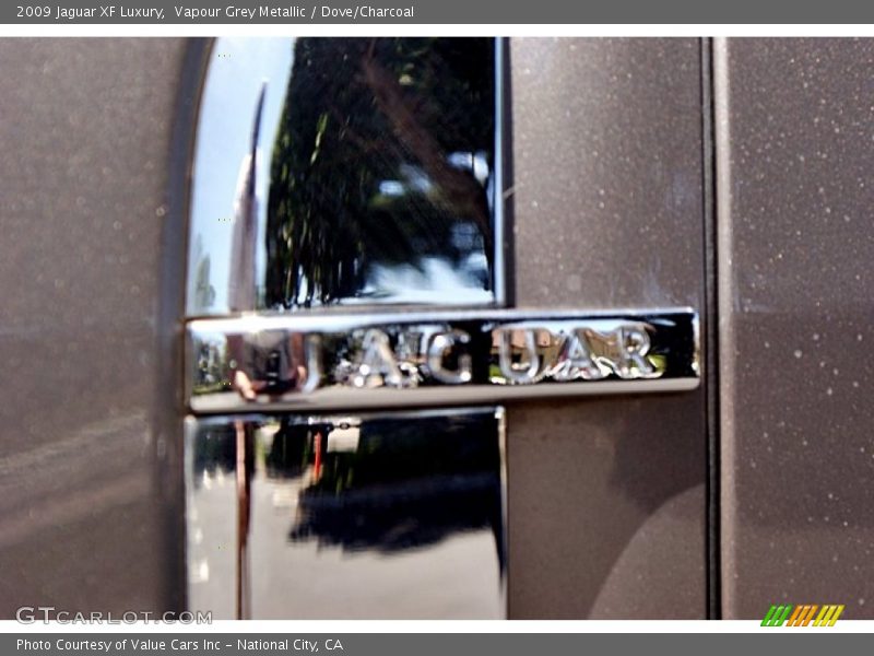 Vapour Grey Metallic / Dove/Charcoal 2009 Jaguar XF Luxury