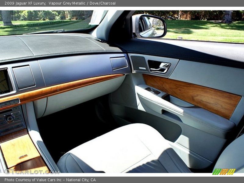 Vapour Grey Metallic / Dove/Charcoal 2009 Jaguar XF Luxury