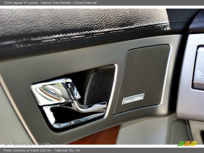 Vapour Grey Metallic / Dove/Charcoal 2009 Jaguar XF Luxury