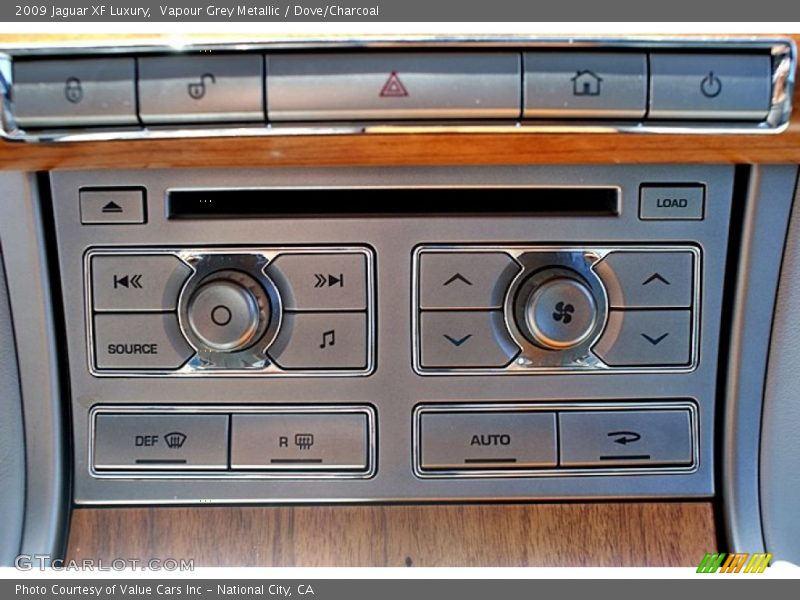 Vapour Grey Metallic / Dove/Charcoal 2009 Jaguar XF Luxury
