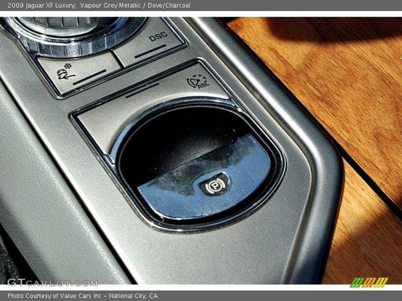 Vapour Grey Metallic / Dove/Charcoal 2009 Jaguar XF Luxury