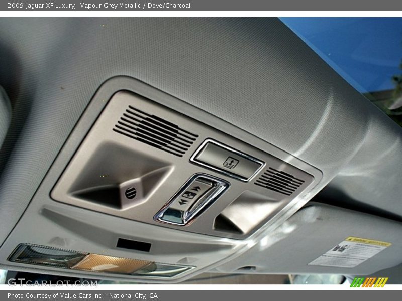Vapour Grey Metallic / Dove/Charcoal 2009 Jaguar XF Luxury