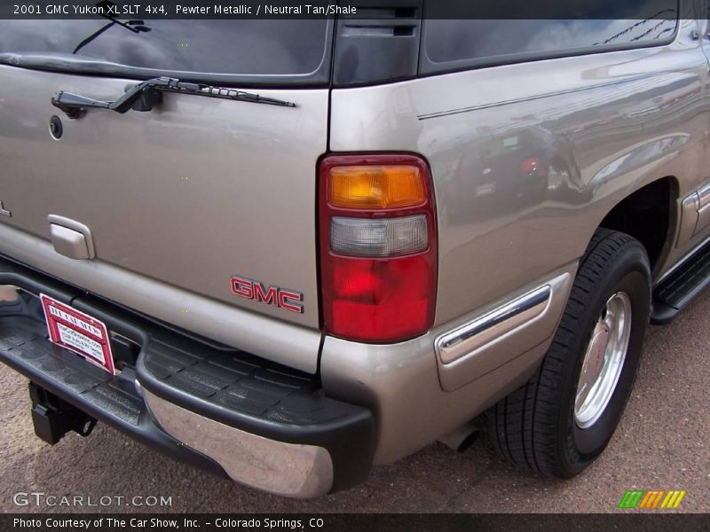 Pewter Metallic / Neutral Tan/Shale 2001 GMC Yukon XL SLT 4x4