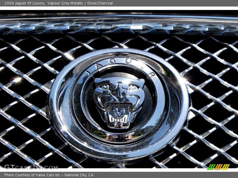Vapour Grey Metallic / Dove/Charcoal 2009 Jaguar XF Luxury