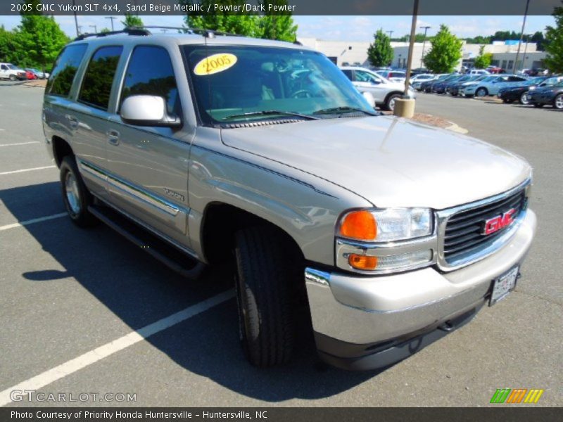 Sand Beige Metallic / Pewter/Dark Pewter 2005 GMC Yukon SLT 4x4