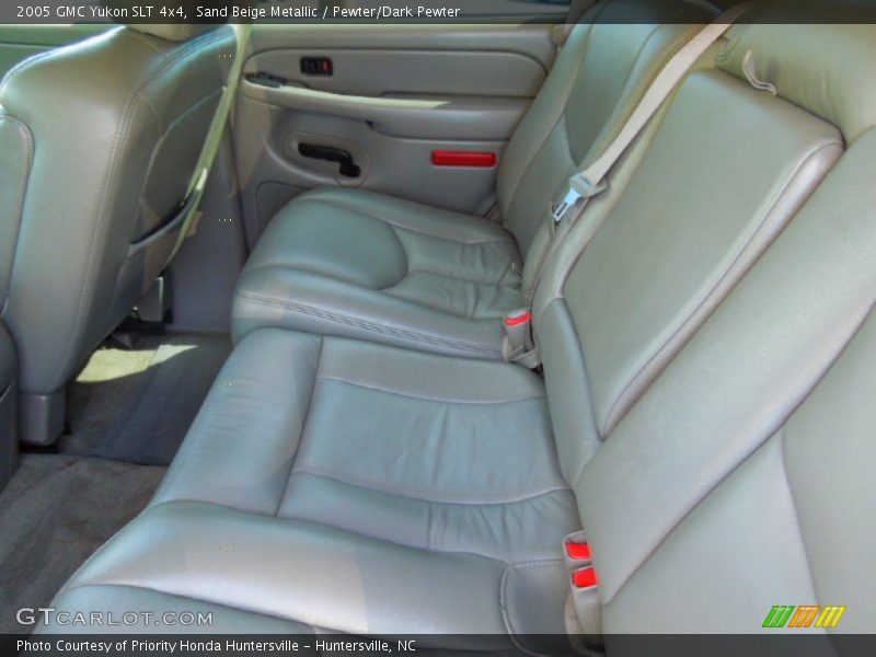 Sand Beige Metallic / Pewter/Dark Pewter 2005 GMC Yukon SLT 4x4