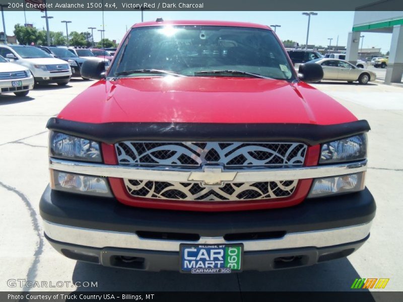 Victory Red / Dark Charcoal 2004 Chevrolet Avalanche 1500 4x4