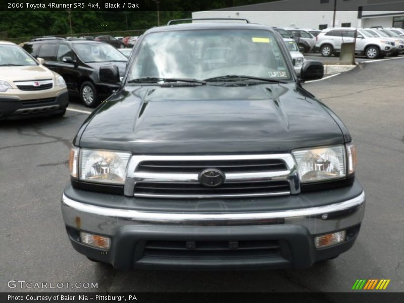 Black / Oak 2000 Toyota 4Runner SR5 4x4