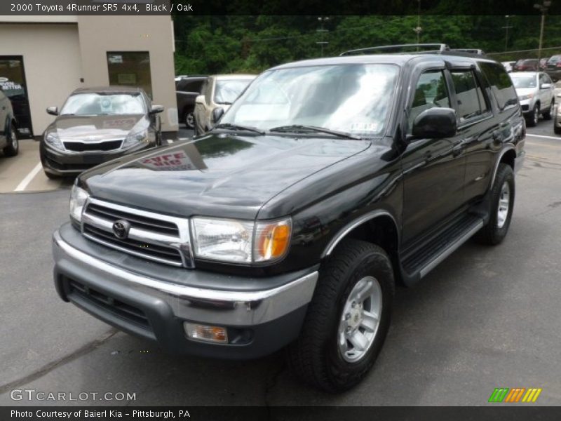 Black / Oak 2000 Toyota 4Runner SR5 4x4