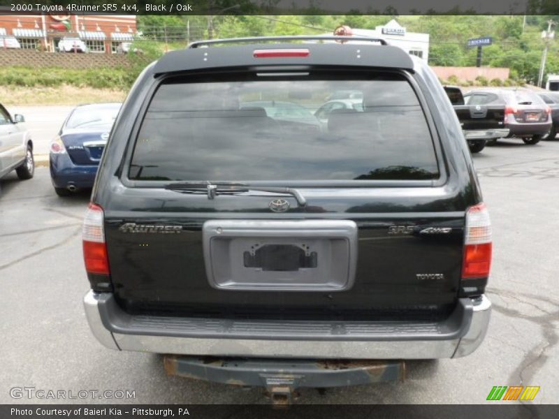 Black / Oak 2000 Toyota 4Runner SR5 4x4