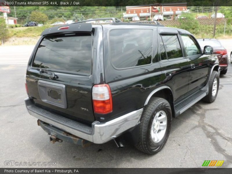 Black / Oak 2000 Toyota 4Runner SR5 4x4