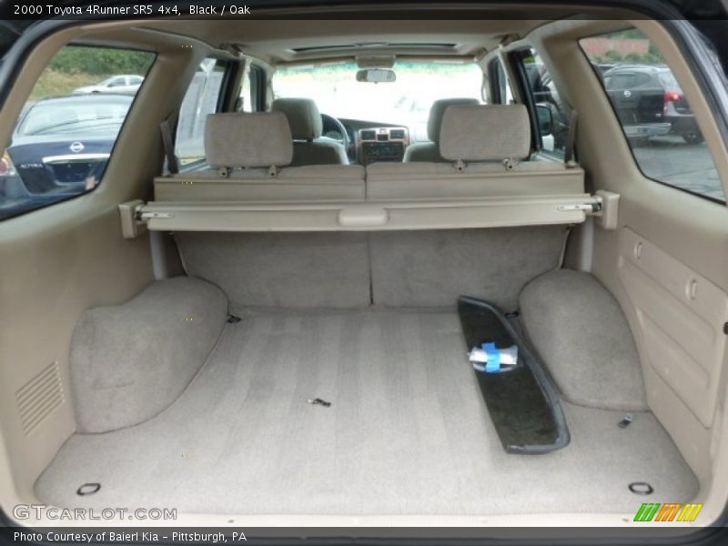 Black / Oak 2000 Toyota 4Runner SR5 4x4