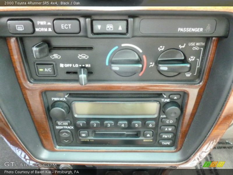 Black / Oak 2000 Toyota 4Runner SR5 4x4