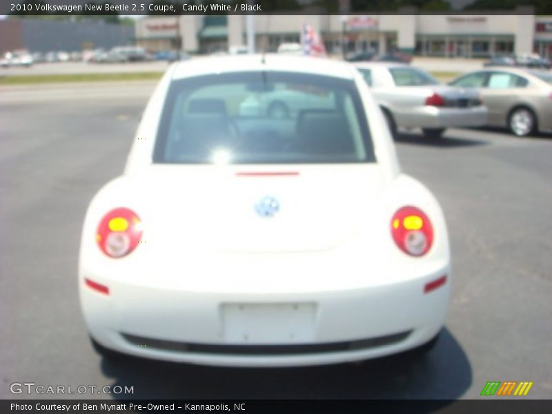 Candy White / Black 2010 Volkswagen New Beetle 2.5 Coupe