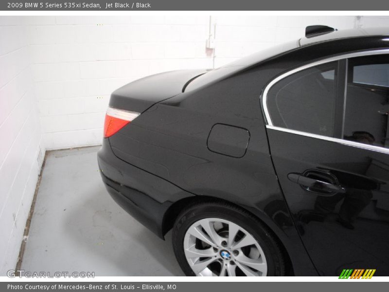 Jet Black / Black 2009 BMW 5 Series 535xi Sedan