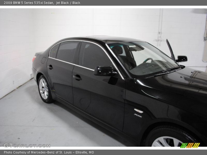 Jet Black / Black 2009 BMW 5 Series 535xi Sedan