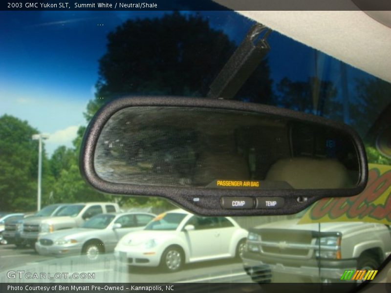 Summit White / Neutral/Shale 2003 GMC Yukon SLT