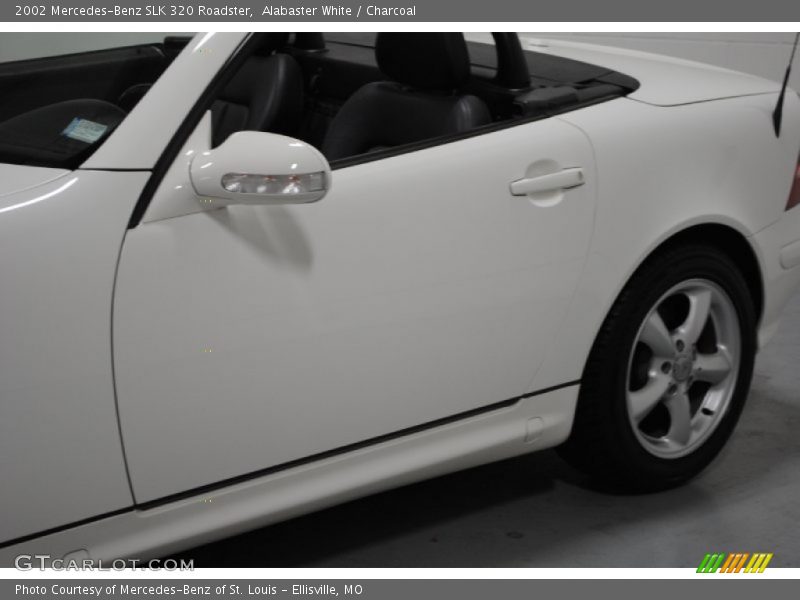 Alabaster White / Charcoal 2002 Mercedes-Benz SLK 320 Roadster