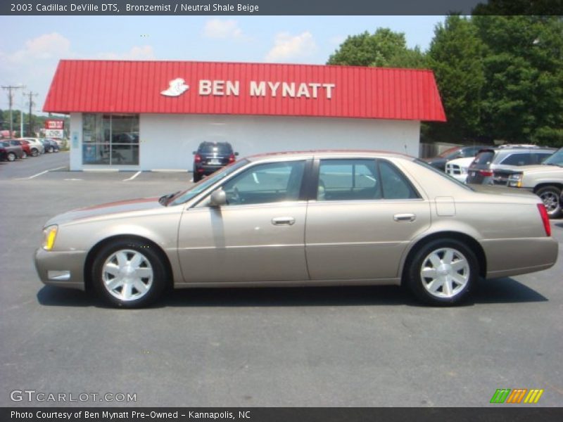 Bronzemist / Neutral Shale Beige 2003 Cadillac DeVille DTS