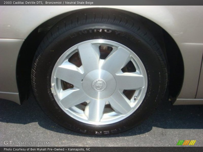 Bronzemist / Neutral Shale Beige 2003 Cadillac DeVille DTS