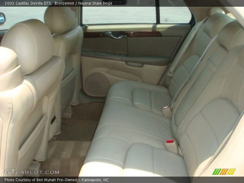 Bronzemist / Neutral Shale Beige 2003 Cadillac DeVille DTS