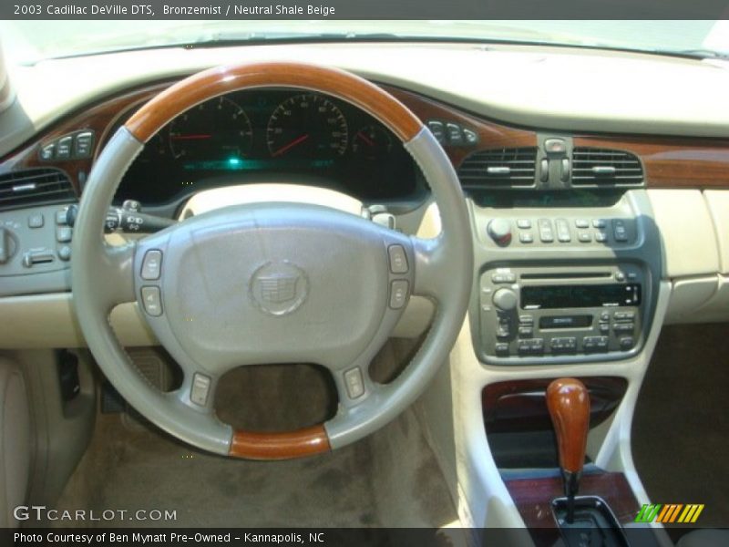 Bronzemist / Neutral Shale Beige 2003 Cadillac DeVille DTS