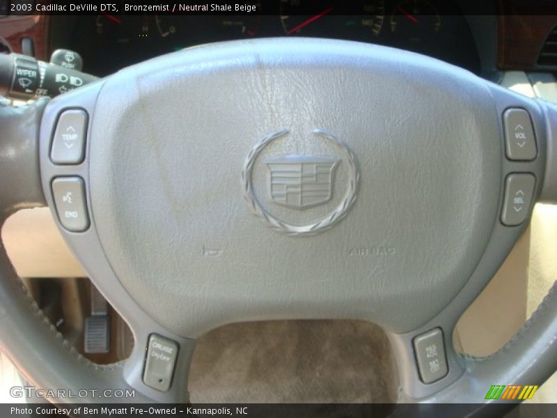 Bronzemist / Neutral Shale Beige 2003 Cadillac DeVille DTS