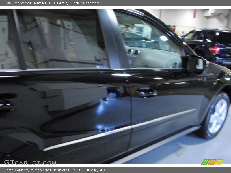 Black / Cashmere 2009 Mercedes-Benz ML 350 4Matic