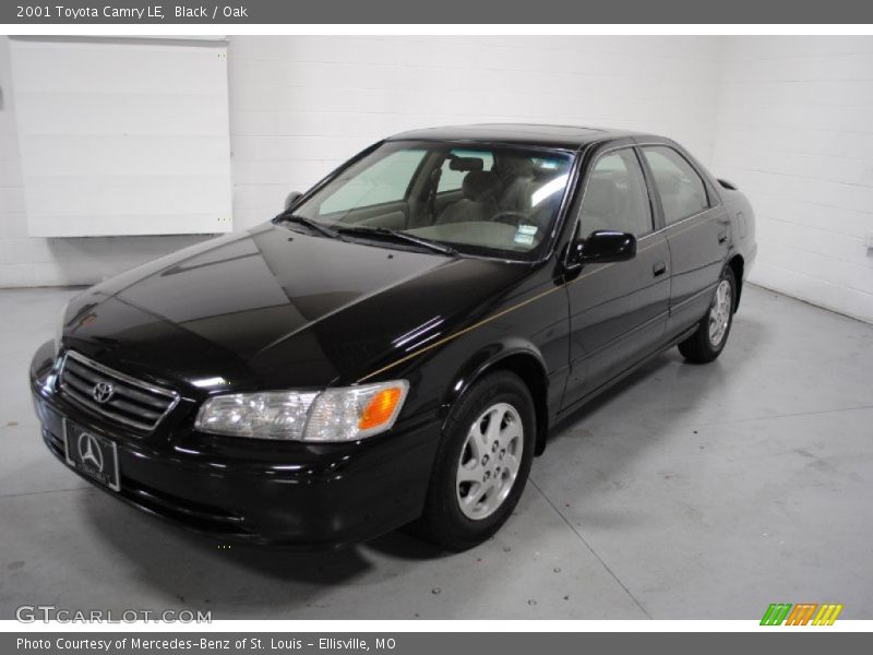 Black / Oak 2001 Toyota Camry LE