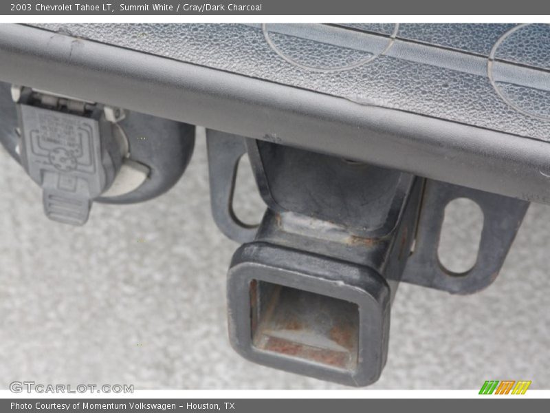 Summit White / Gray/Dark Charcoal 2003 Chevrolet Tahoe LT