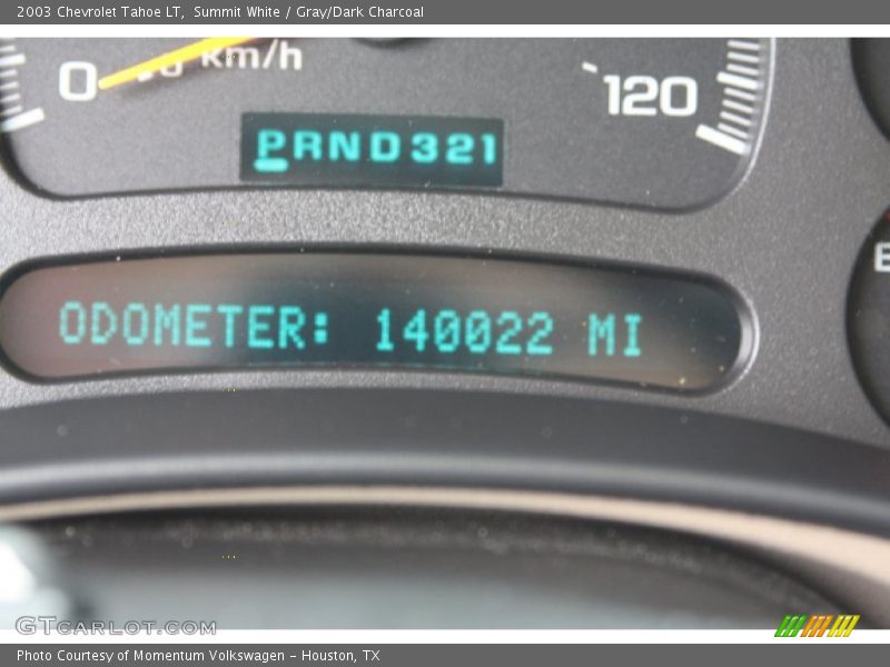 Summit White / Gray/Dark Charcoal 2003 Chevrolet Tahoe LT