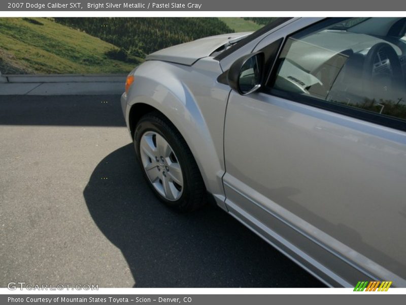Bright Silver Metallic / Pastel Slate Gray 2007 Dodge Caliber SXT