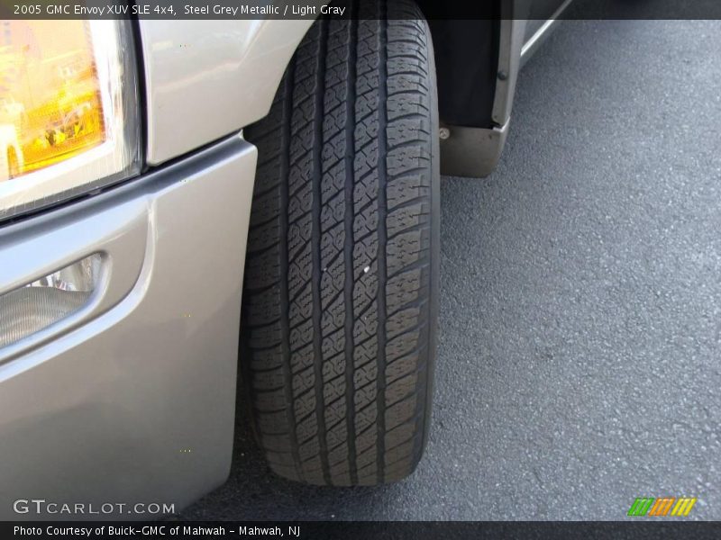 Steel Grey Metallic / Light Gray 2005 GMC Envoy XUV SLE 4x4