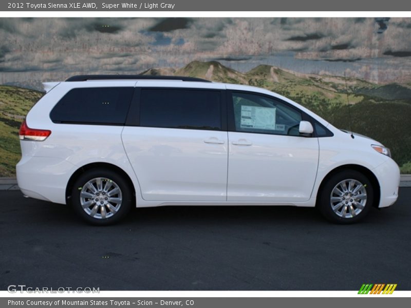 Super White / Light Gray 2012 Toyota Sienna XLE AWD