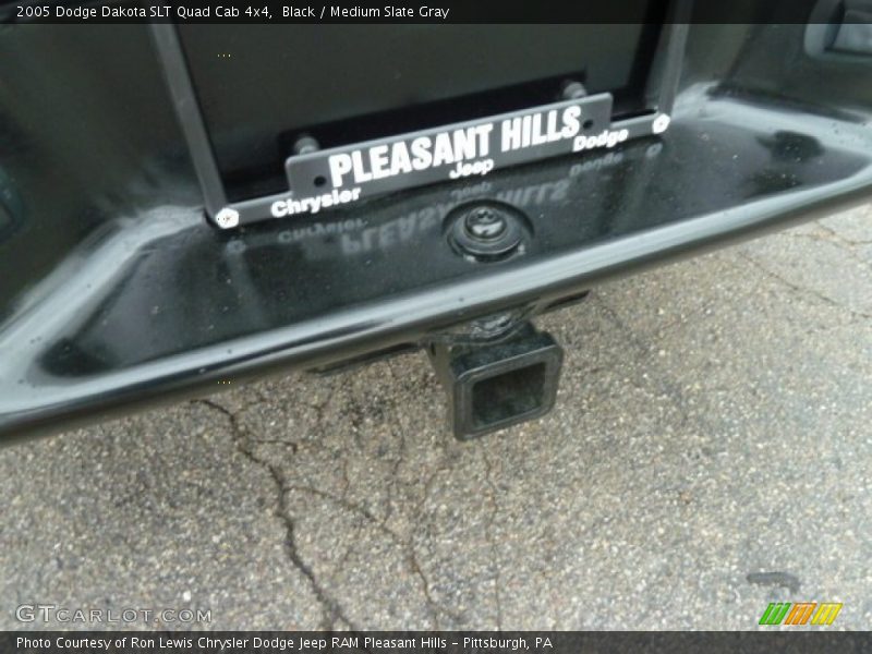 Black / Medium Slate Gray 2005 Dodge Dakota SLT Quad Cab 4x4