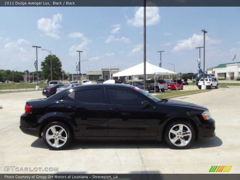 Black / Black 2011 Dodge Avenger Lux