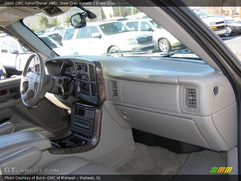 Steel Gray Metallic / Stone Gray 2005 GMC Yukon Denali AWD