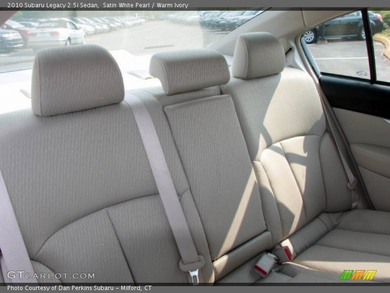 Satin White Pearl / Warm Ivory 2010 Subaru Legacy 2.5i Sedan