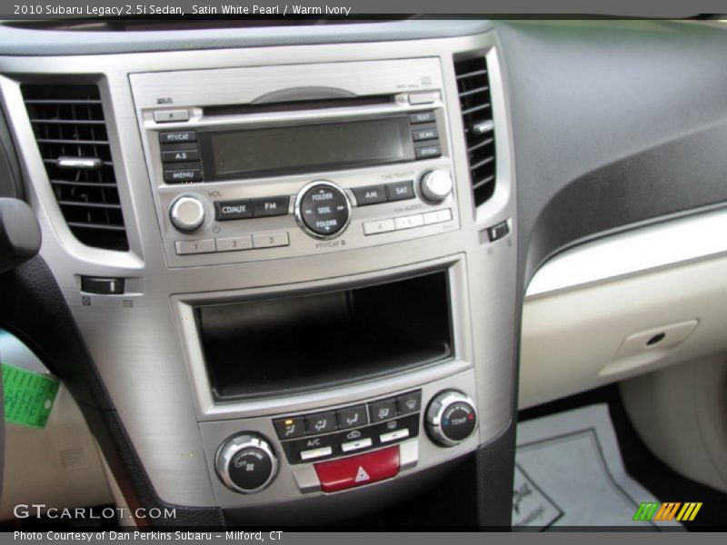 Satin White Pearl / Warm Ivory 2010 Subaru Legacy 2.5i Sedan
