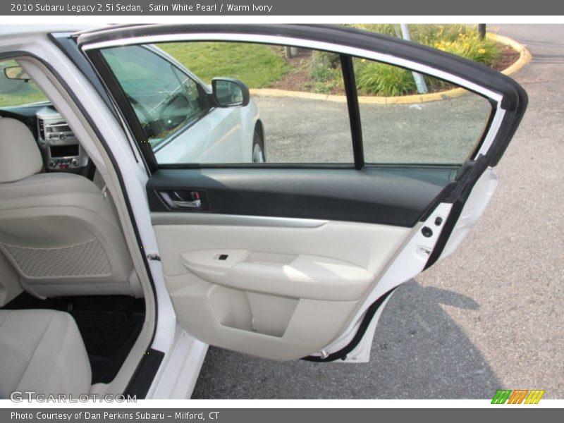 Door Panel of 2010 Legacy 2.5i Sedan