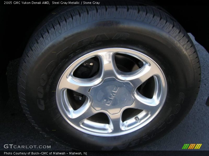 Steel Gray Metallic / Stone Gray 2005 GMC Yukon Denali AWD