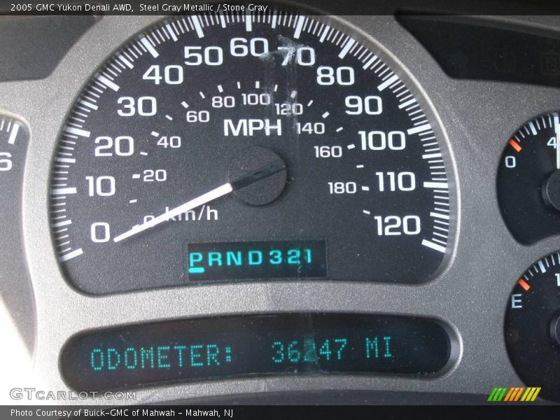 Steel Gray Metallic / Stone Gray 2005 GMC Yukon Denali AWD